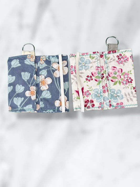 Card cutie clip
